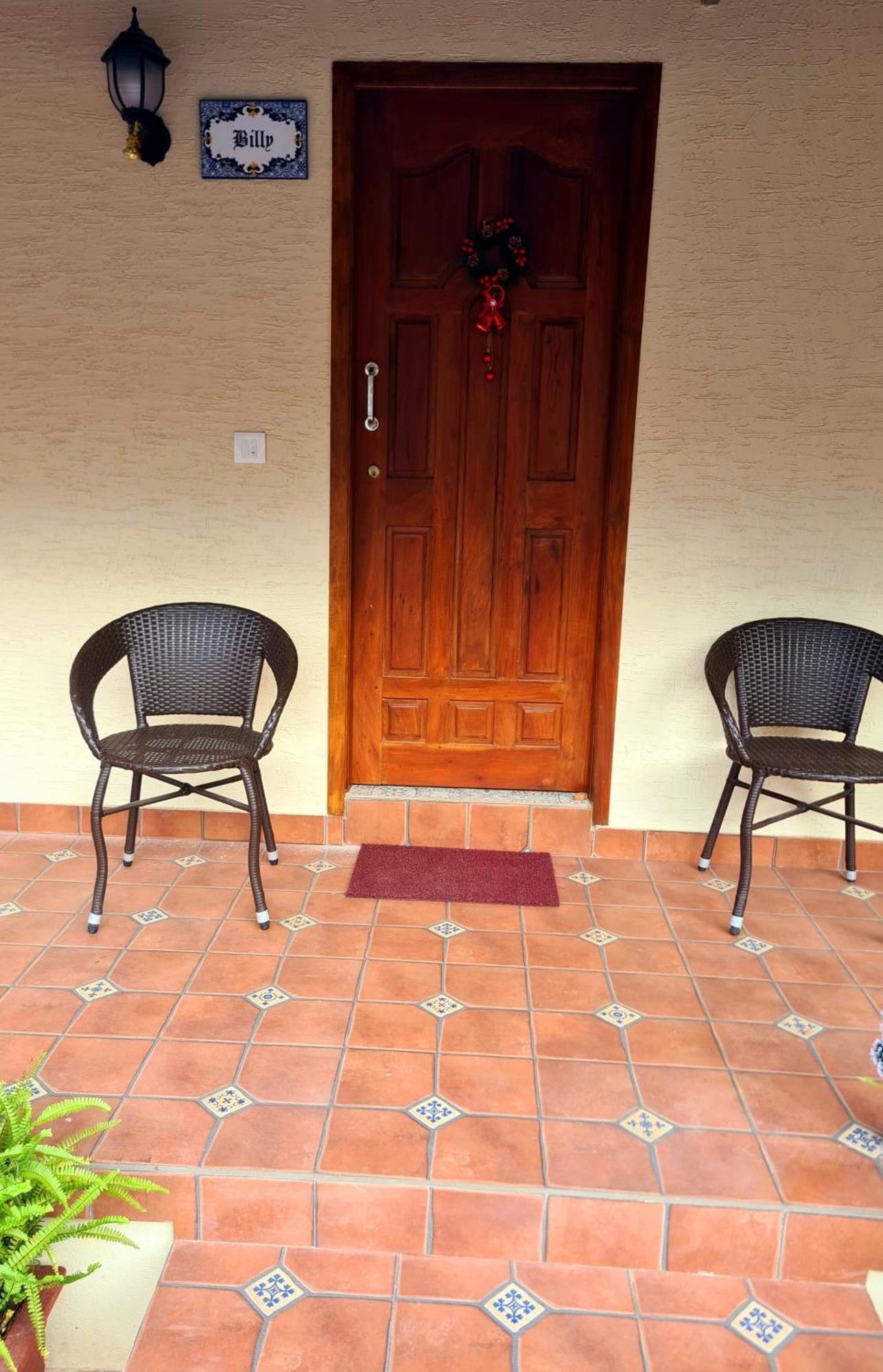Sunny Smiles Homestay 门格洛尔 外观 照片